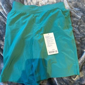 Lululemon Shorts 9"